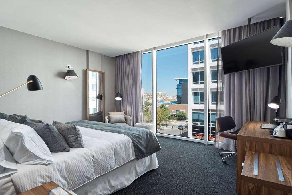 Four Points By Sheraton Distrito Uno Chihuahua Room photo