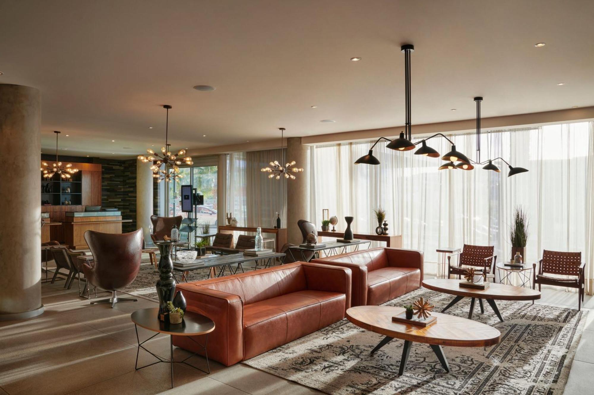 Four Points By Sheraton Distrito Uno Chihuahua Exterior photo