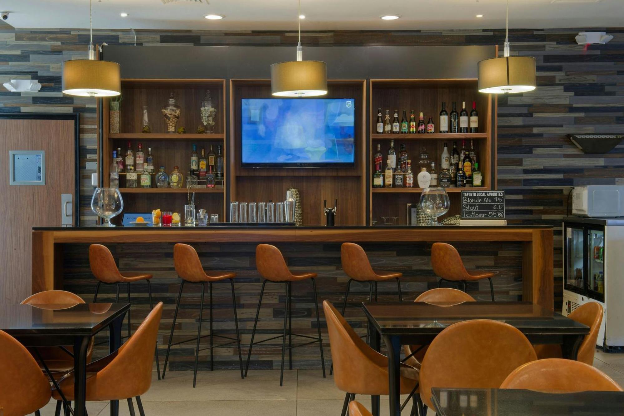 Four Points By Sheraton Distrito Uno Chihuahua Exterior photo
